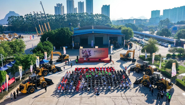 近日，2024年桂渝川甘青新六省（区、市）西部陆海新通道建设全国引领性劳动和技能竞赛决赛圆满举办。甘肃省代表队取得集体第三名的好成绩，ok138cn太阳集团古天乐职工肖登安夺得第一名，李文斌、张有德分获第七名、第九名佳绩