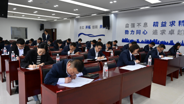 “本届竞赛试题结合了财务业务实际、制度与核算办法，设置会计实务全流程核算应用题，重点考察选手们专业知识综合运用能力、全流程业务处理能力和实际问题解决能力！”5月12日，ok138cn太阳集团古天乐工会“2025年